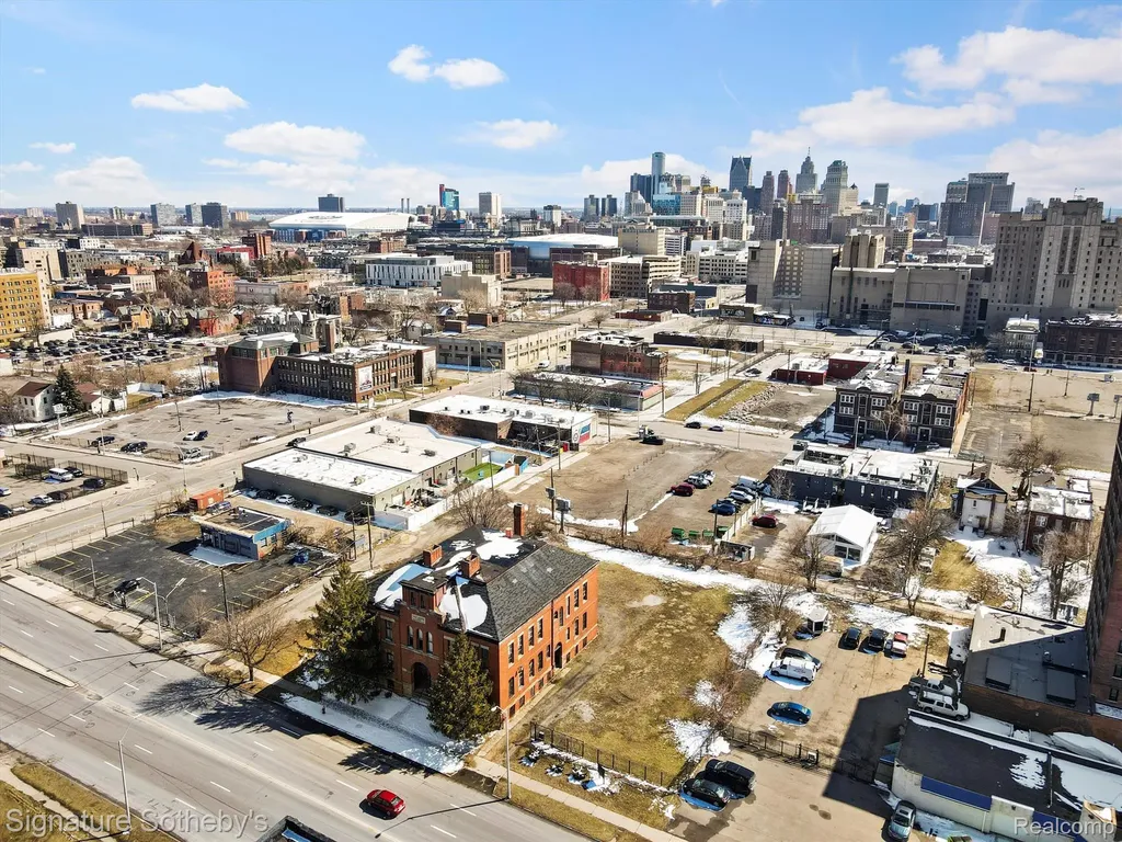 453 Martin Luther King Jr Boulevard Detroit City MI 48201