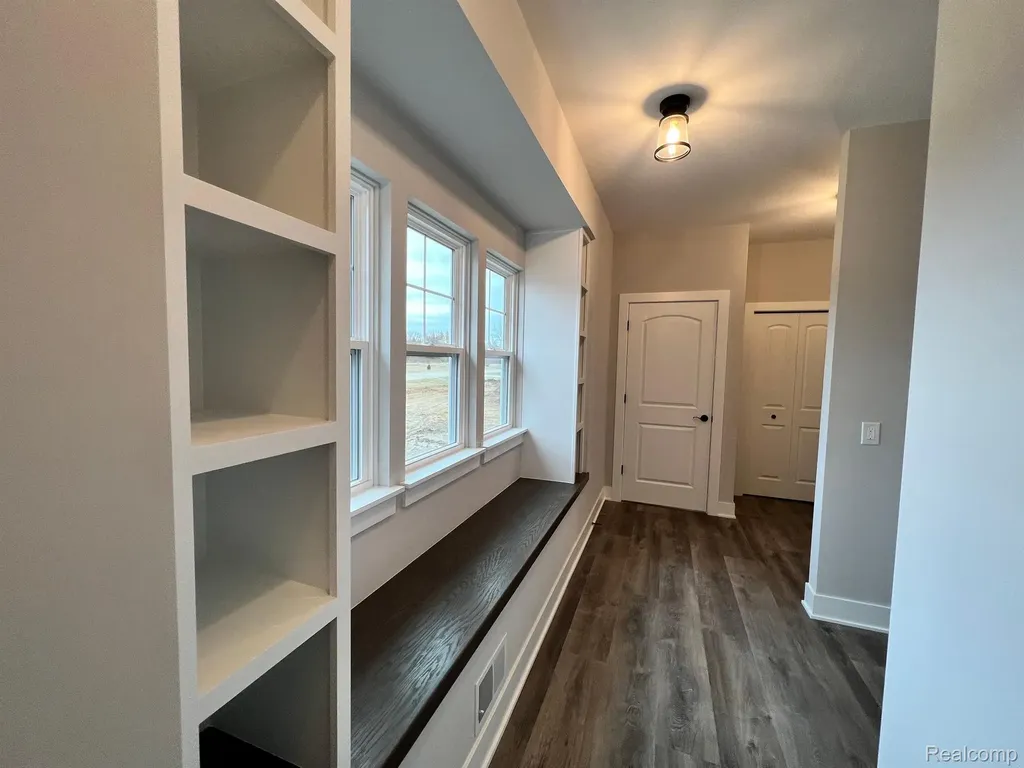 01 Textile Road Lodi Township MI 48176