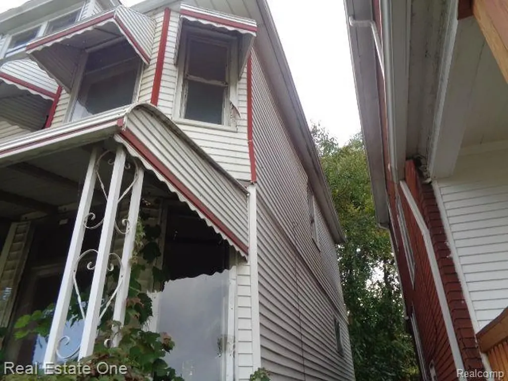 2971 Seyburn Street Detroit City MI 48214