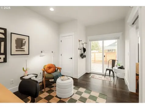 4575 NE 14th Place Portland OR 97211