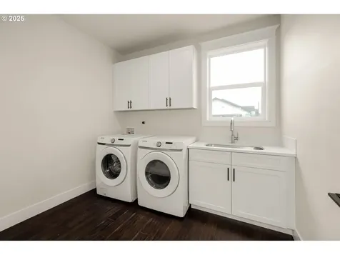 4575 NE 14th Place Portland OR 97211