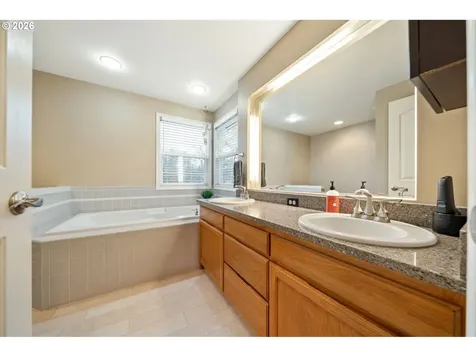 18411 SE 36th Circle Vancouver WA 98683