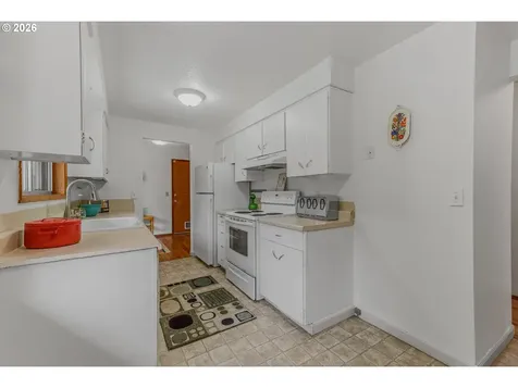 6303 SW 60th Avenue Portland OR 97221