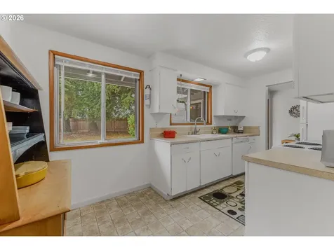 6303 SW 60th Avenue Portland OR 97221