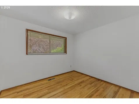 6303 SW 60th Avenue Portland OR 97221