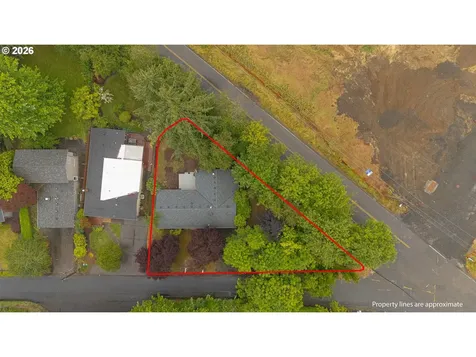 6303 SW 60th Avenue Portland OR 97221