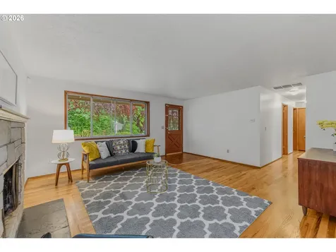 6303 SW 60th Avenue Portland OR 97221