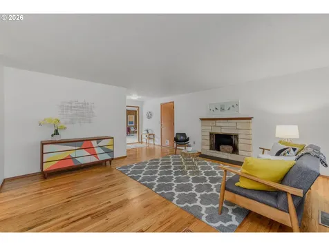 6303 SW 60th Avenue Portland OR 97221