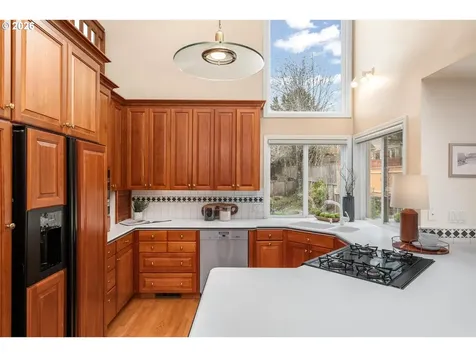 795 NW 87th Terrace Portland OR 97229