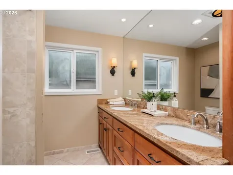 795 NW 87th Terrace Portland OR 97229