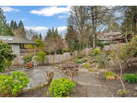 795 NW 87th Terrace Portland OR 97229