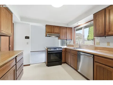 5070 NW Kahneeta Drive Portland OR 97229