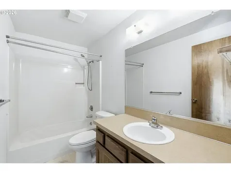 5070 NW Kahneeta Drive Portland OR 97229