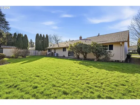 5070 NW Kahneeta Drive Portland OR 97229
