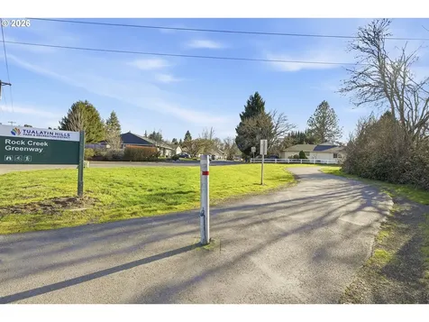 5070 NW Kahneeta Drive Portland OR 97229