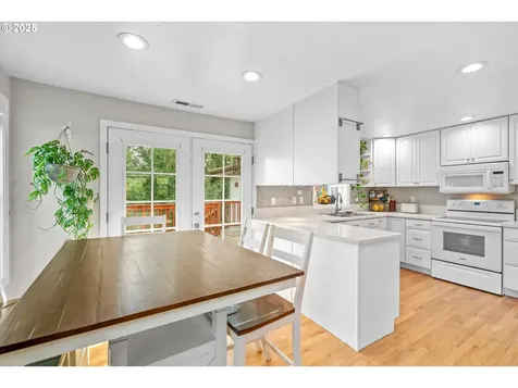12020 SW Burlheights Street Portland OR 97223