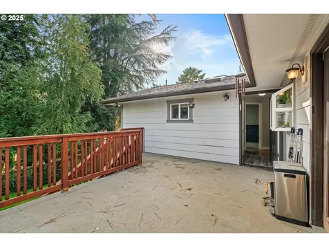 12020 SW Burlheights Street Portland OR 97223