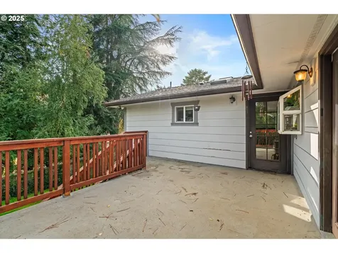 12020 SW Burlheights Street Portland OR 97223