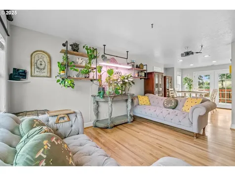 12020 SW Burlheights Street Portland OR 97223