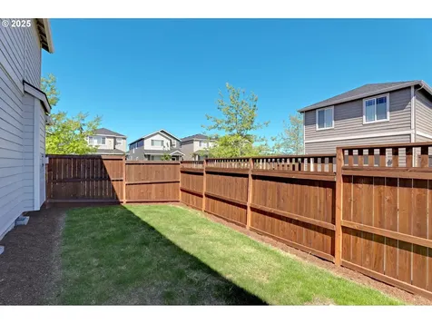 7092 NW Eleanor Avenue Portland OR 97229