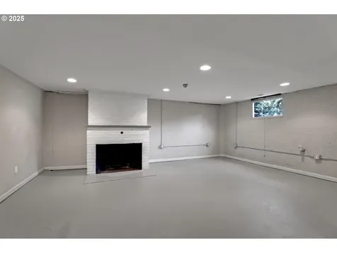 4004 SE Grant Street Portland OR 97214