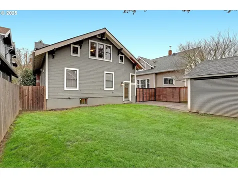4004 SE Grant Street Portland OR 97214