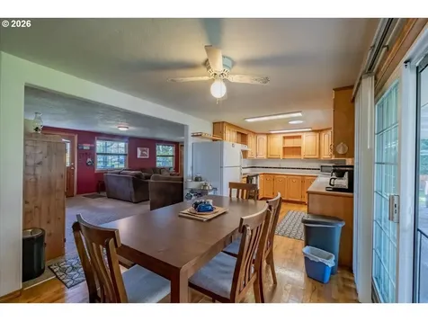220 View Lane Lebanon OR 97355