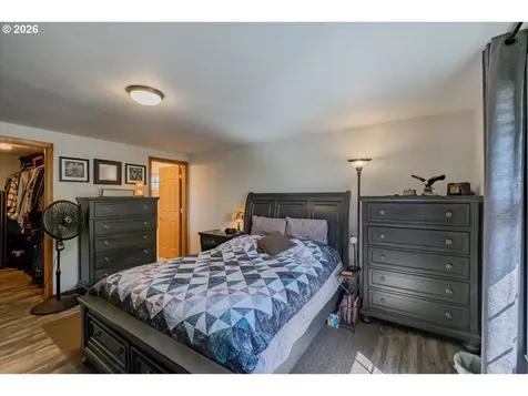 220 View Lane Lebanon OR 97355