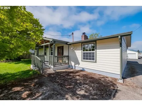 220 View Lane Lebanon OR 97355