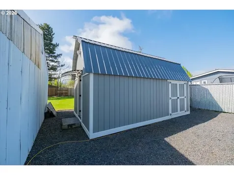 220 View Lane Lebanon OR 97355