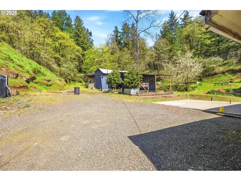 38775 Golden Valley Drive Lebanon OR 97355