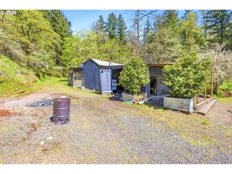 38775 Golden Valley Drive Lebanon OR 97355