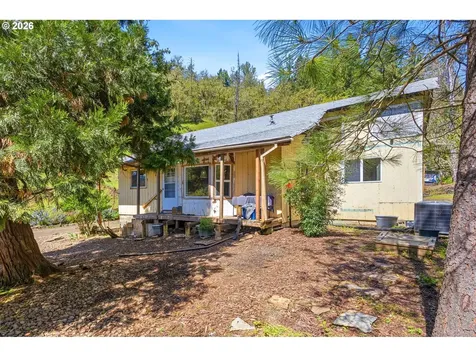 38775 Golden Valley Drive Lebanon OR 97355