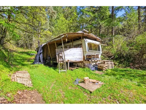 38775 Golden Valley Drive Lebanon OR 97355