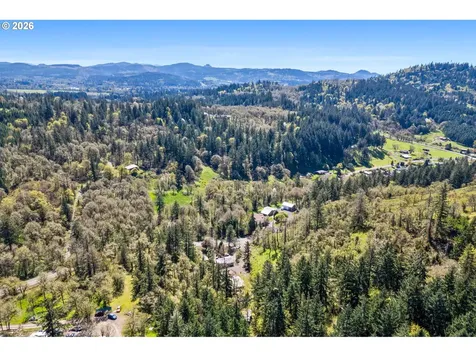 38775 Golden Valley Drive Lebanon OR 97355