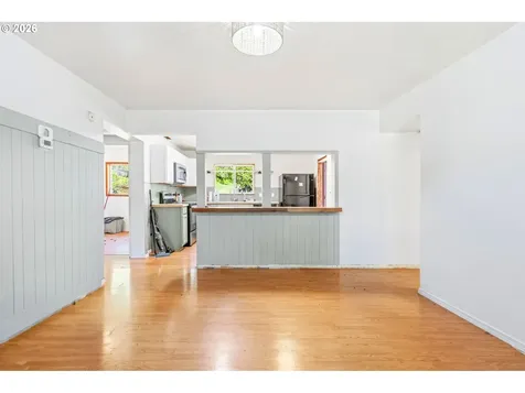 38775 Golden Valley Drive Lebanon OR 97355