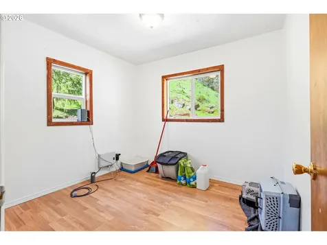 38775 Golden Valley Drive Lebanon OR 97355