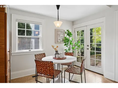 3434 NE Peerless Place Portland OR 97232