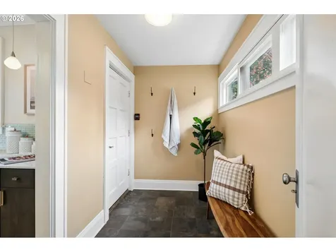 3434 NE Peerless Place Portland OR 97232