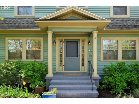 3434 NE Peerless Place Portland OR 97232
