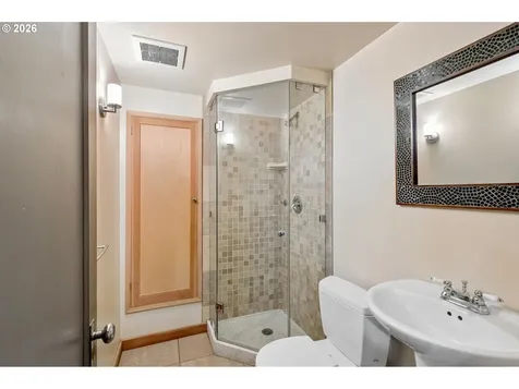 3434 NE Peerless Place Portland OR 97232