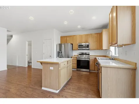 18529 SW Cascade Drive Beaverton OR 97003