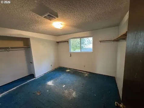 560 St John Street Sutherlin OR 97479