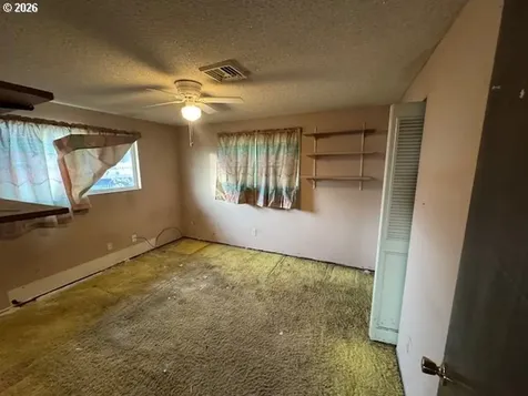 560 St John Street Sutherlin OR 97479