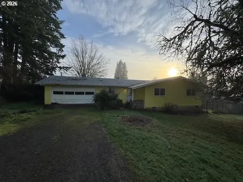 560 St John Street Sutherlin OR 97479