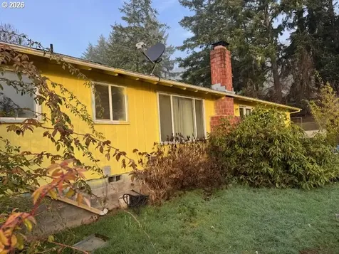 560 St John Street Sutherlin OR 97479