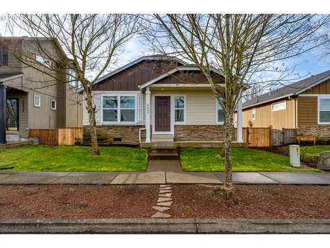 5854 Avalon Street Eugene OR 97402