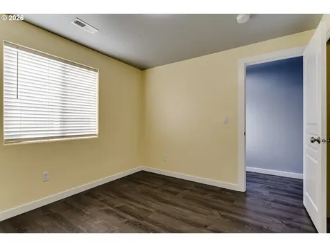 5854 Avalon Street Eugene OR 97402