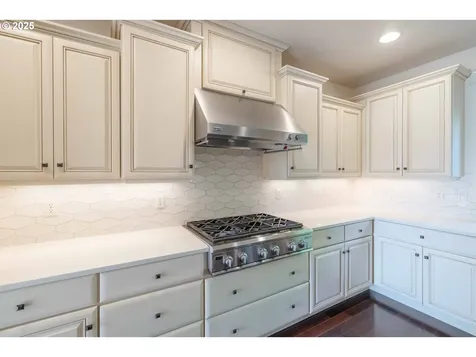 10602 SE Mirandol Street Happy Valley OR 97086