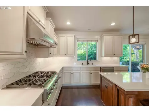 10602 SE Mirandol Street Happy Valley OR 97086